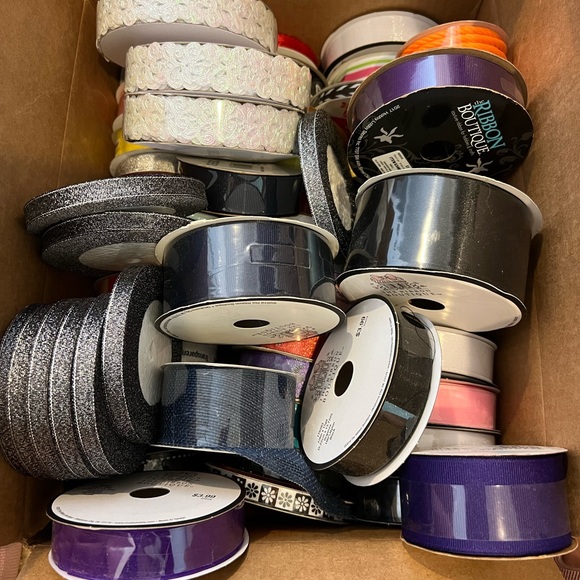 Crafting Sewing Ribbon. - Picture 2 of 3